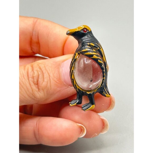Vintage Penguin Brooch Pin Black & Gold Enamel with Clear Jelly Belly - Picture 4 of 6